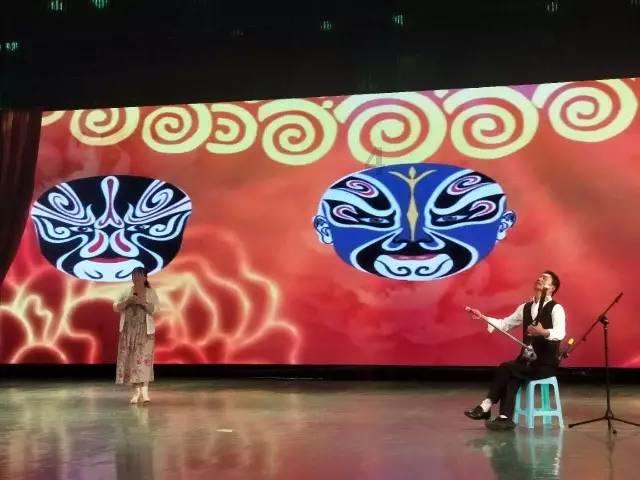 大脚车狂飙赛